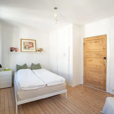 Sjarmerende Og Rolig Ved Bislett * Oslo