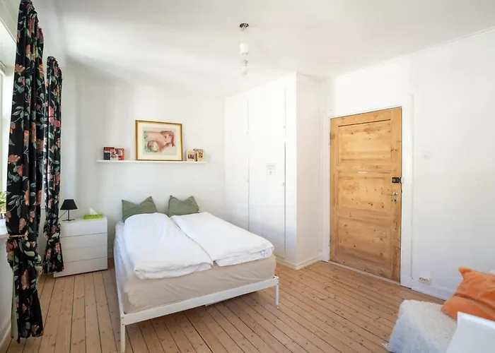 Sjarmerende Og Rolig Ved Bislett * Oslo